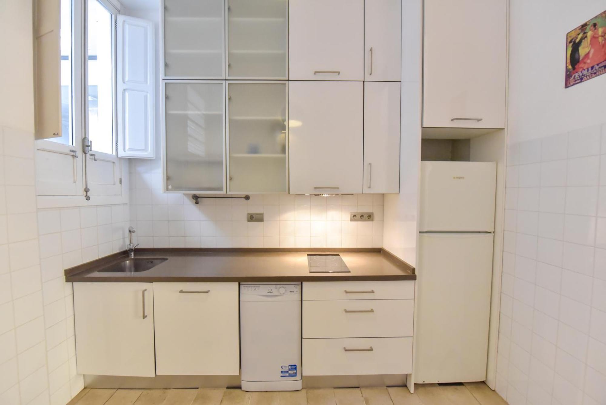 New! Bohemian Center Apartment